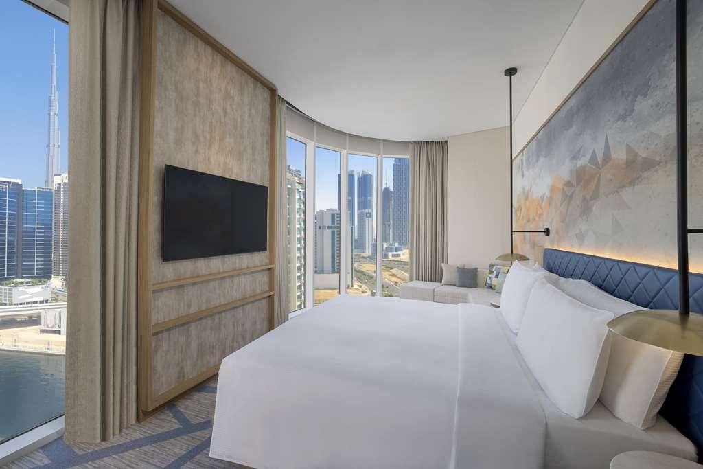 Hilton Garden Inn Dubai Business Bay Номер фото