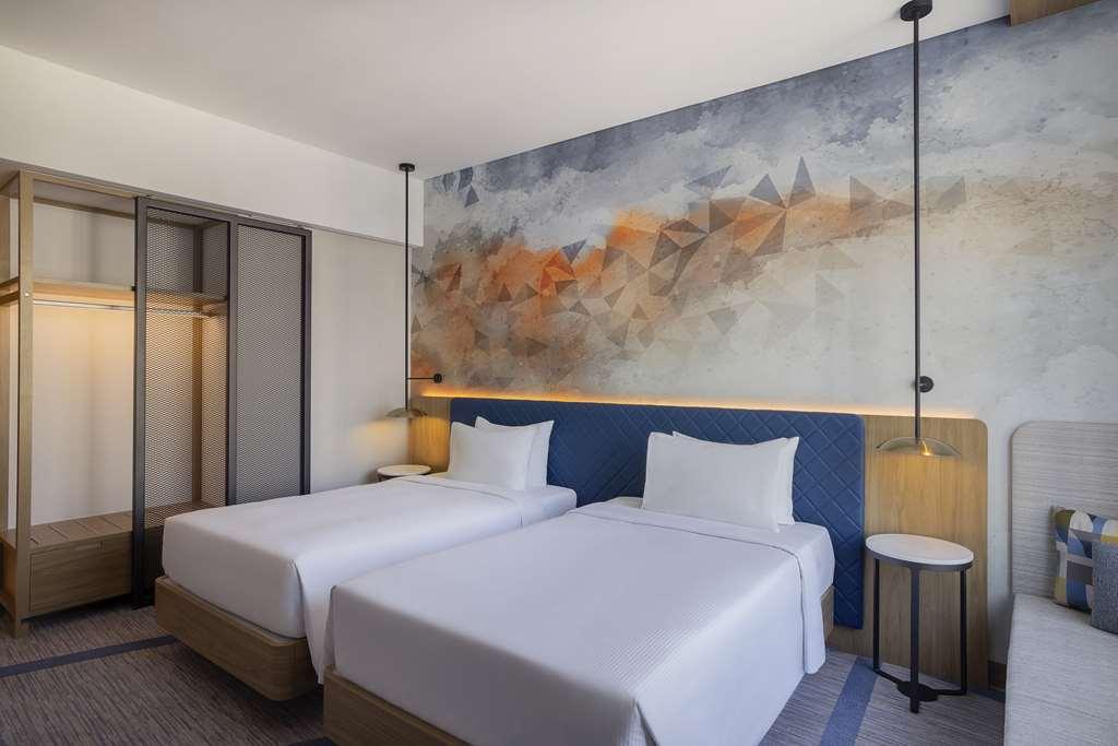 Hilton Garden Inn Dubai Business Bay Номер фото