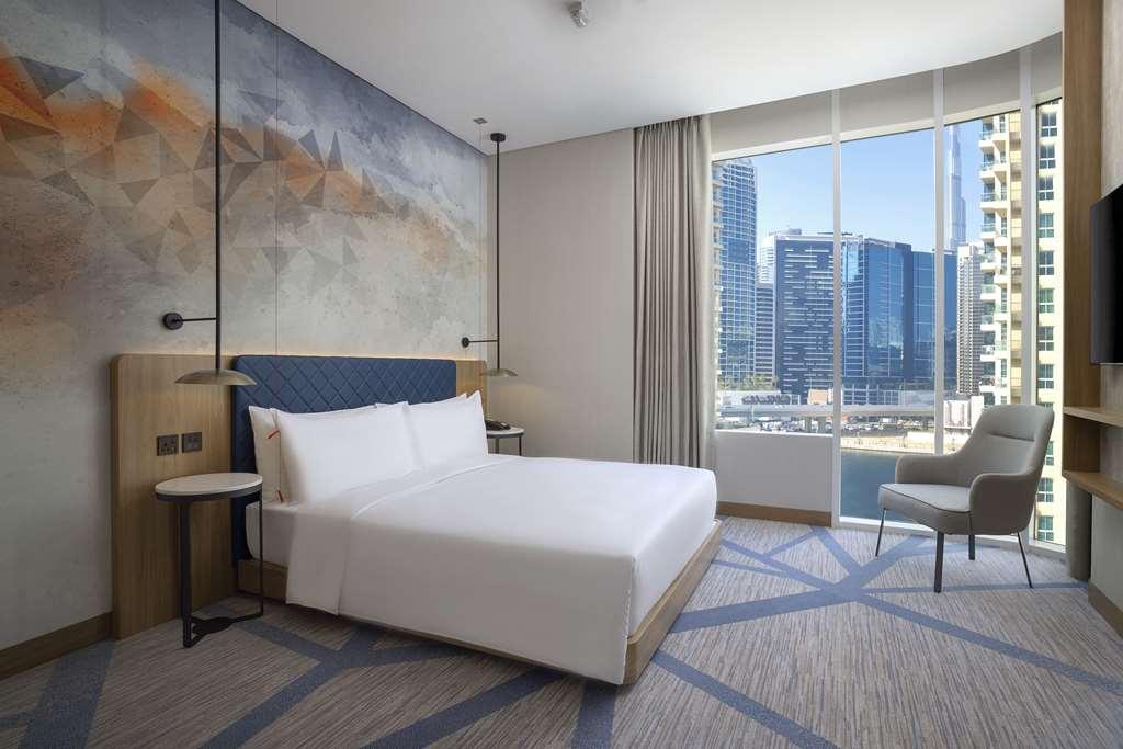Hilton Garden Inn Dubai Business Bay Номер фото
